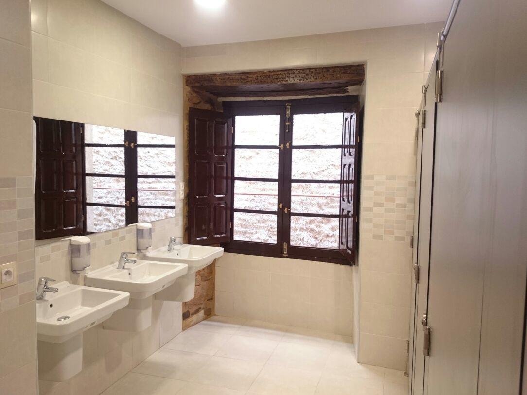 Albergue San Blas Понферада Екстериор снимка